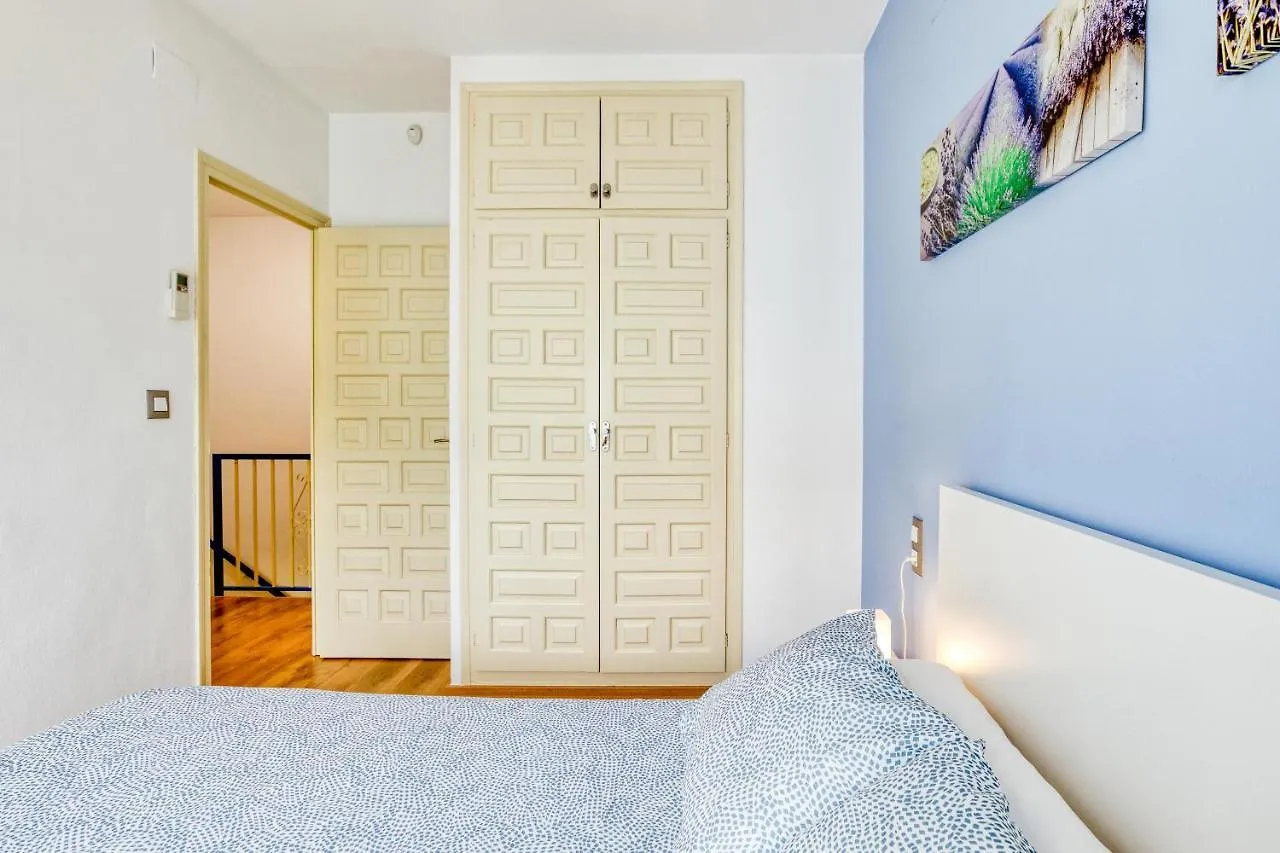 Apartamento Roses Victor 0*,